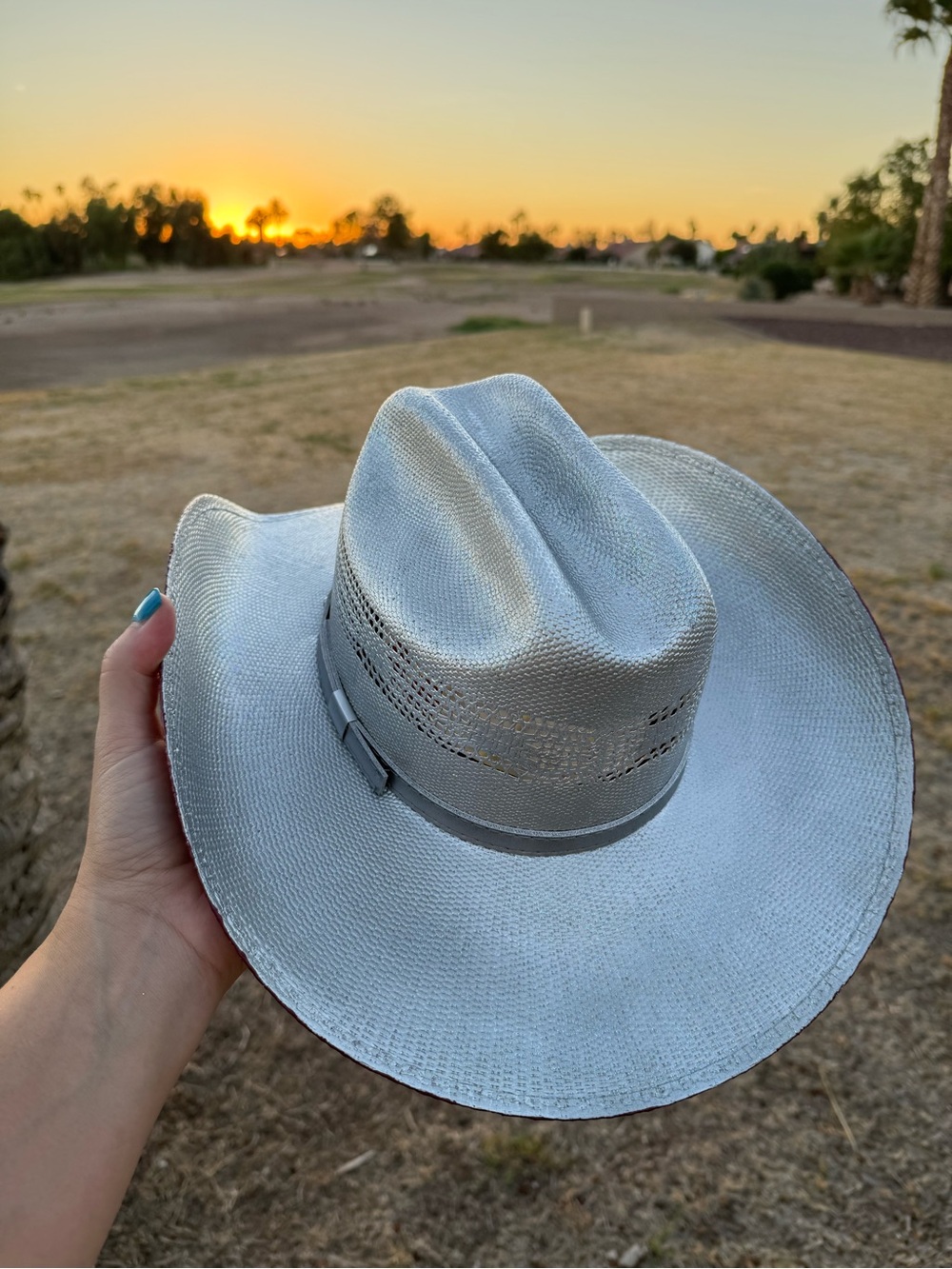 Silver maroon cowboy hat wide brim straw